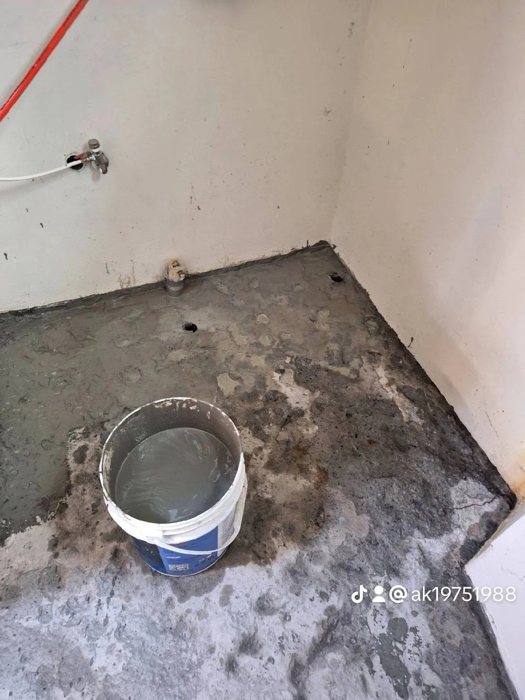 【高雄防水工程】室內地板鋪設木紋磚前置防水工作